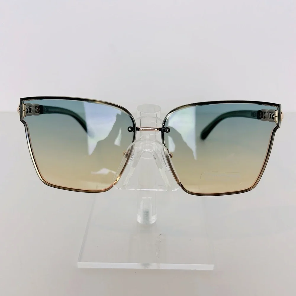 Sunglasses Women’s Green/Gold With Gold Trim Link Design Square Oversized NEW